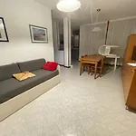 Comfy In Lido Dei Pini - Beahost דירה