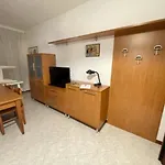 Comfy In Lido Dei Pini - Beahost ביביונה