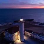 דירה Comfy In Lido Dei Pini - Beahost ביביונה