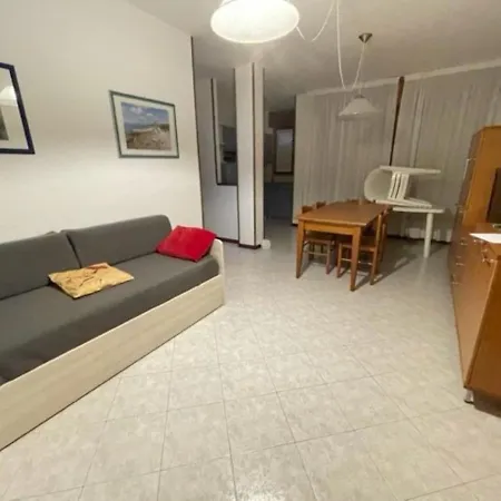 Comfy In Lido Dei Pini - Beahost شقة