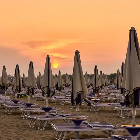 Comfy In Lido Dei Pini By Beahost アパート *