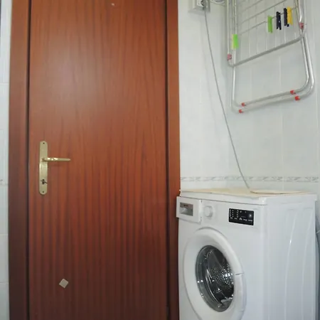 Comfy In Lido Dei Pini - Beahost דירה