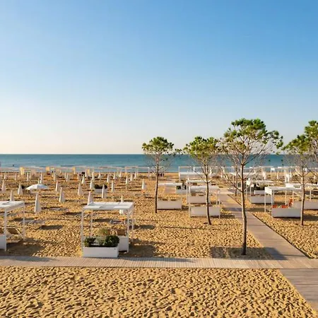 Apartment Comfy In Lido Dei Pini - Beahost Bibione