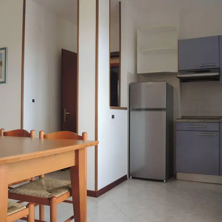 Comfy In Lido Dei Pini - Beahost 아파트 *