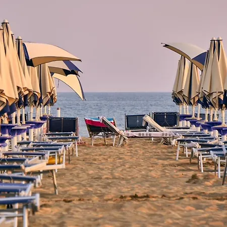 Comfy In Lido Dei Pini - Beahost Apartment Bibione